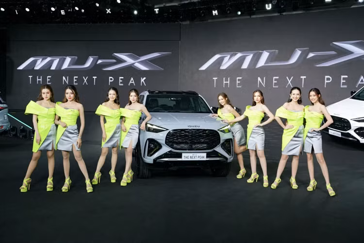 Isuzu MU-X 2025 tu 816 trieu dong sap ve Viet Nam co thoat e?
