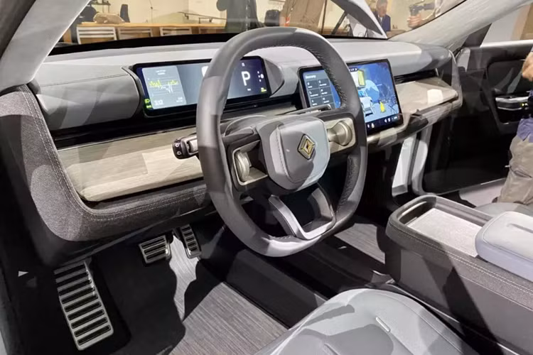 Tuy nhiên, xe lại rẻ hơn nhiều so với đàn anh Rivian R1S vốn có giá 74.900 USD. Thậm chí, mẫu xe này còn rẻ hơn cả VinFast VF8 (từ 46.000 - 51.800 USD) tại thị trường Mỹ. Hãng Rivian hứa hẹn R2 bản 3 mô-tơ điện cao cấp nhất sẽ có thời gian tăng tốc từ 0-96 km/h trong thời gian dưới 3 giây, nhanh hơn Tesla Model Y.