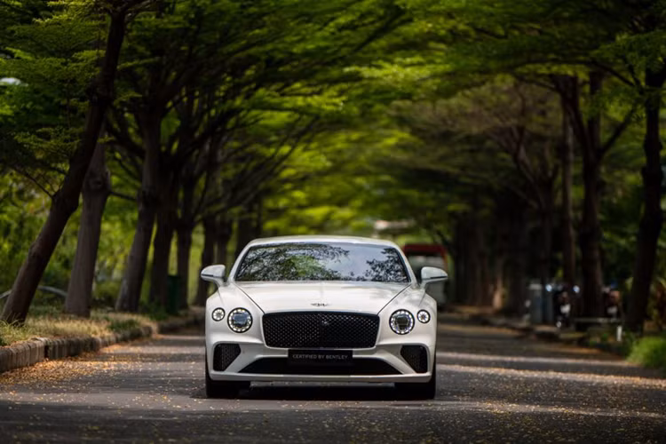 Certified by Bentley - kinh doanh xe sang da qua su dung tai TP HCM