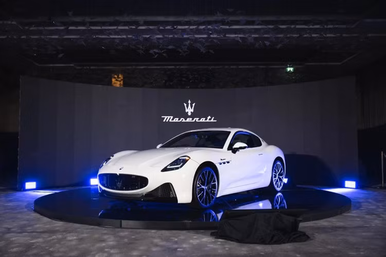 Sau hơn 3 năm tạm dừng, Maserati GranTurismo thể thao đã chính thức trở lại với một thế hệ hoàn toàn mới. Thái Lan là quốc gia châu Á tiếp theo mẫu xe thể thao grand tourer này được mở bán dưới dạng chính hãng.