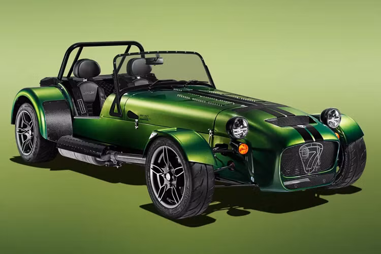 Caterham 485 và 485 CSR 2024 mui trần phiên bản cuối cùng sẽ được ra mắt thị trường với số lượng sản xuất giới hạn với những điểm nhấn độc đáo ở ngoại thất và nội thất.