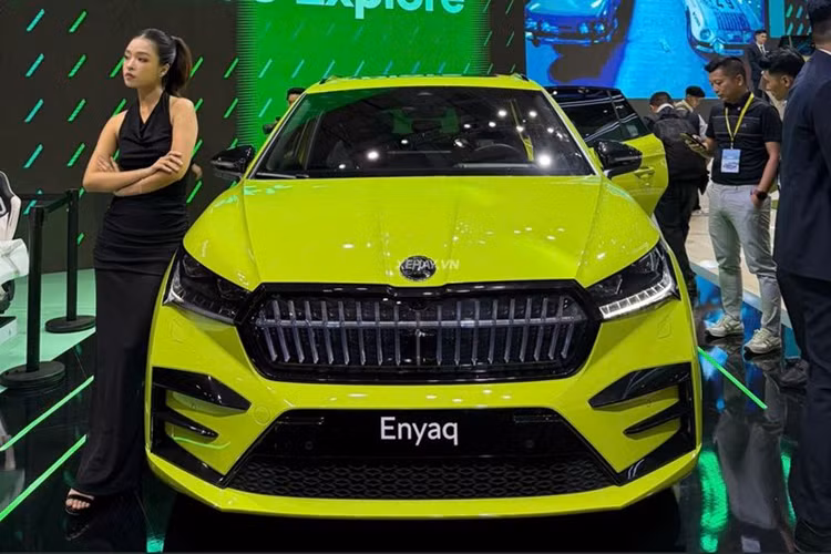 Tại VMS 2024, thương hiệu ôtô tới tới CH Séc Skoda đã mang tới trưng bày và giới thiệu khá nhiều mẫu xe đáng chú ý và một trong số đó là mẫu CUV thuần điện mang tên Skoda Enyaq iV 2025 mới.