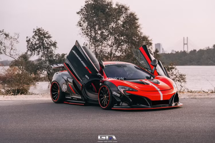 Được biết, diện mạo hiện tại của McLaren 650S Spider được lấy ý tưởng từ siêu phẩm Mclaren P1 GTR, nhưng được thiết kế lại cho phù hợp. Toàn bộ quá trình thay đổi diện mạo và nâng cấp này được thực hiện bởi đội ngũ GTA – Wrapping.