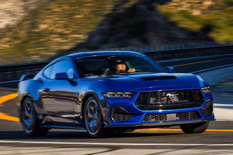 Dong co Coyote V8 5.0L cua Ford de dang hoan doi khi nang cap