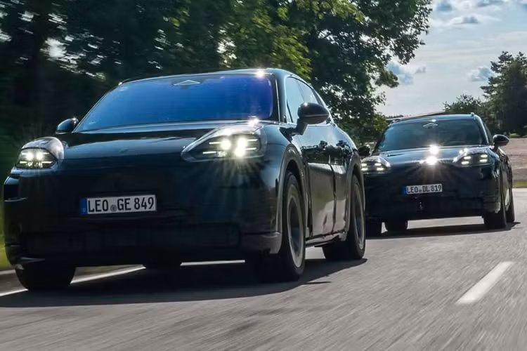 Porsche Cayenne chay xang van se ton tai