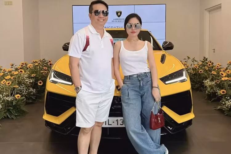 Kể từ sau khi mua chiếc siêu xe mui trần McLaren 720S Spider và Lamborghini Huracan LP610-4, cuộc sống của vợ chồng Đoàn Di Băng và Quốc Vũ đã nhận được rất nhiều sự chú ý từ giới mê xe, có thời điểm garage xe của họ không có chỗ để xe,và các chiến mã chục tỷ đồng phải cư trú ngoài đường.