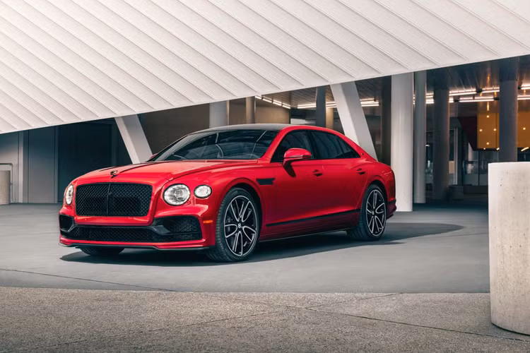 Bentley cho biết Bentley Edition 8 siêu sang được tạo ra đặc biệt cho thị trường Bắc Mỹ, tuy nhiên ở một số khu vực khác trên thế giới, những phiên bản Continental GT, Continental GT Convertible và Flying Spur trong thời gian tới cũng sẽ không còn được sử dụng động cơ V8 tăng áp kép như Vương quốc Anh, Châu Âu, Trung Đông và Châu Phi.