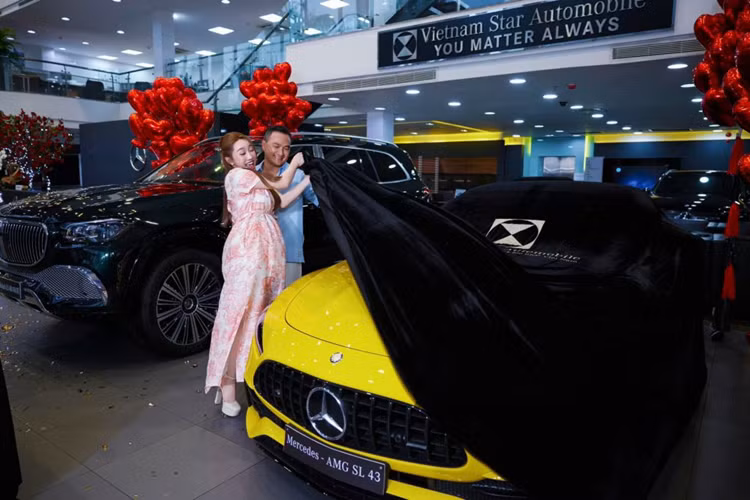 Cung cấp sức mạnh cho mẫu Mercedes-Maybach GLS 480 là khối động cơ tăng áp 6 xi-lanh, dung tích 3.0L, sản sinh công suất tối đa 367 mã lực tại dải vòng tua 5.500 - 6.100 vòng/phút và mô-men xoắn cực đại 500 Nm tại dải vòng tua 1.600 - 4.500 vòng/phút. Đi kèm hệ dẫn động 4 bánh và hộp số 9 cấp 9G-Tronic.