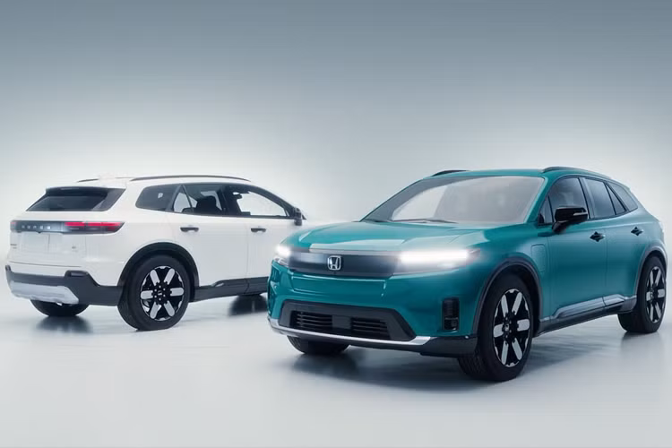 Honda dự kiến Prologue sẽ có mặt tại các đại lý vào mùa xuân năm nay. Ngoài ra, theo chương trình Điện khí hóa gia đình, Honda cung cấp các ưu đãi và hỗ trợ lắp đặt bộ sạc tại nhà, giúp cho việc chuyển đổi sang xe điện trở nên hấp dẫn hơn đối với người mua.