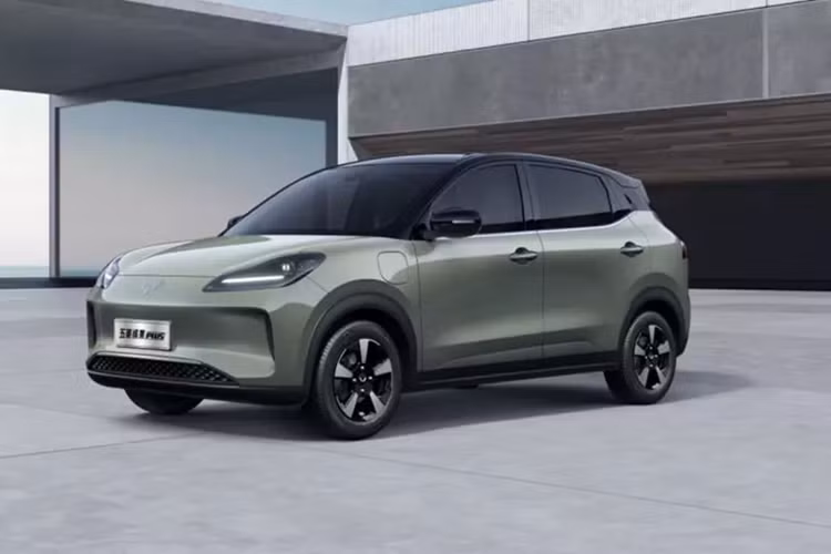 Vào ngày 12/1/2024 vừa qua, hãng xe Wuling đã tiết lộ những hình ảnh chính thức của mẫu SUV cỡ nhỏ Bingo Plus, tức là bản hiệu suất cao của Bingo. Mẫu xe SUV Wuling Bingo Plus dự kiến sẽ chính thức ra mắt vào nửa đầu năm nay.