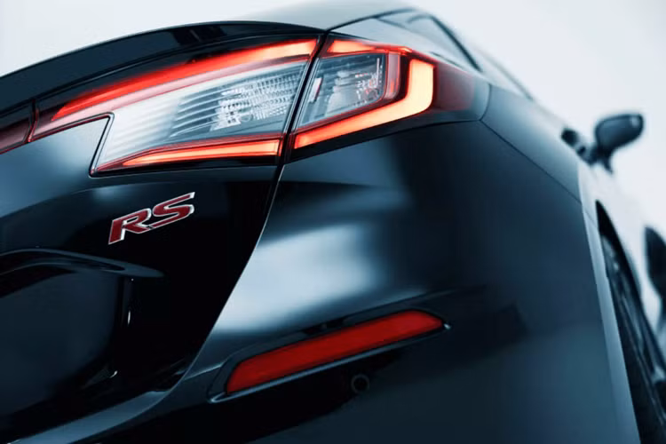 Ngoài ra, Honda còn hứa hẹn Civic RS sẽ được tinh chỉnh để mang đến cảm giác lái thú vị hơn. Do đó, sẽ không ngạc nhiên nếu mẫu xe này được cải tiến ở khung gầm và hệ thống treo.