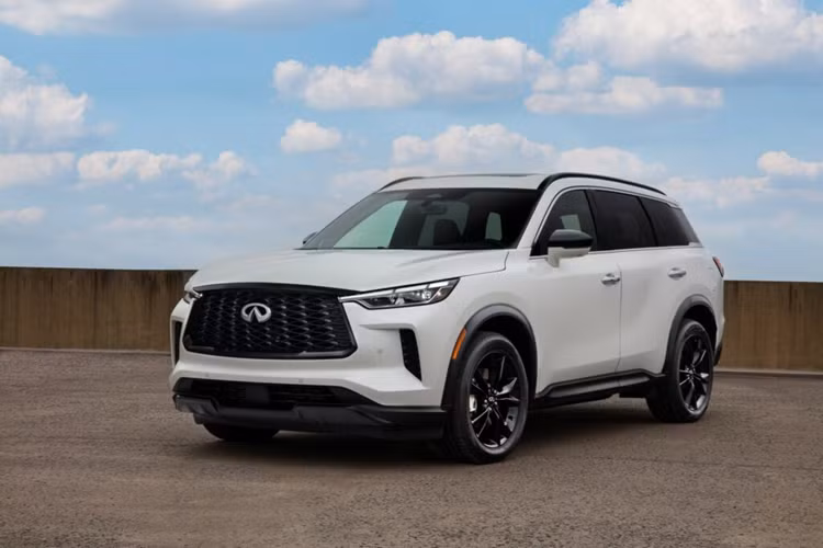 Thương hiệu Infiniti của Nissan đã vừa chính thức công bố mẫu xe SUV hạng sang Infiniti QX60 2025 mới với động cơ bốn xi-lanh thay cho khối động cơ V6 như trên phiên bản tiền nhiệm.