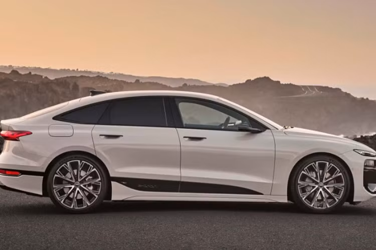 Ngoài ra, trong thời gian tới, Audi sẽ giới thiệu thêm phiên bản hiệu suất cao S6 e-tron có công suất lên đến 543 mã lực, cho phép xe tăng tốc 0-100 km/h trong 3,7 giây, tốc độ tối đa 240 km/h.
