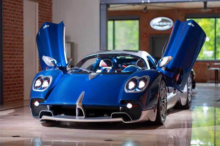 Khách hàng và đại lý bị ảnh hưởng sẽ được thông báo về triệu hồi Pagani Utopia từ ngày 9/12 đến 23/12/2024. Các đại lý sẽ sắp xếp để nhận những chiếc xe bị ảnh hưởng và thực hiện sửa chữa cần thiết. Nếu cần hỗ trợ thêm, Pagani sẽ cử các kỹ sư từ trụ sở chính tại Ý đến để trực tiếp giám sát việc sửa chữa.