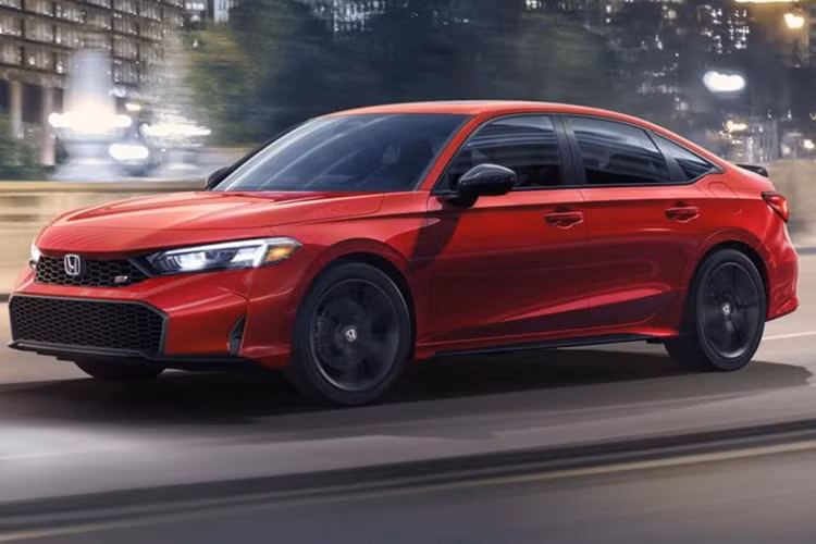 Ở phiên bản nâng cấp giữa vòng đời, Honda Civic Si 2025 mới sẽ vẫn được trang bị động cơ tăng áp 1,5 lít, công suất 200 mã lực và mô-men xoắn 260 Nm.