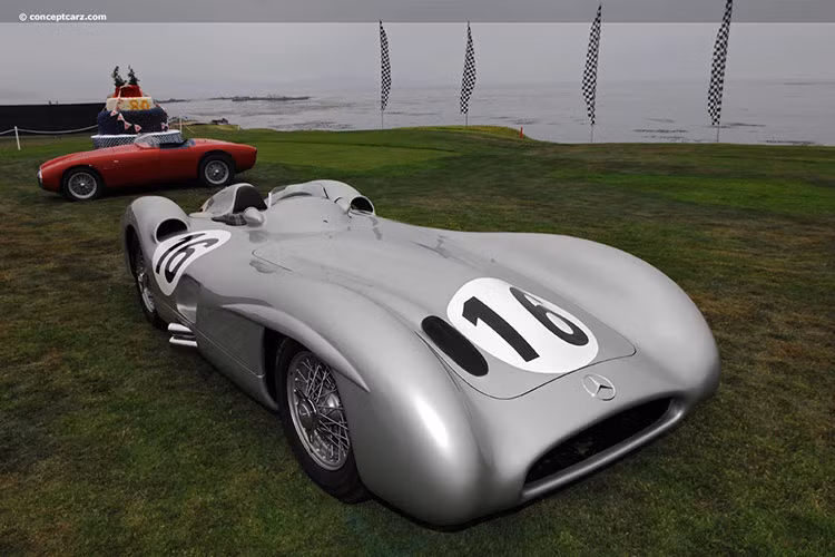 Nếu mức giá xe Mercedes-Benz W 196 R Streamliner thành công như dự tính, nó sẽ nhanh chóng đi vào "ngôi đền" các mẫu xe F1 đắt đỏ nhất từng được bán, bên cạnh những mẫu xe F1 do các tượng đài như Michael Schumacher và Lewis Hamilton cầm lái.