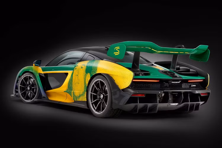 Chiếc Senna này sẽ được trưng bày suốt cuối tuần trong khuôn khổ giải đua để những người mê xe có thể thỏa sức chiêm ngưỡng tuyệt tác này. Mức giá xe McLaren Senna 2024 đặc biệt này chưa công bố.