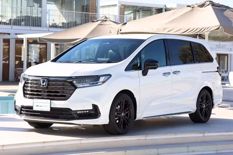 Dây chuyền sản xuất mẫu MPV cỡ lớn Honda Odyssey dừng sản xuất ở Nhật Bản vào hồi tháng 11/2021. Đến đầu tháng 12/2023, mẫu MPV này đã quay trở lại thị trường nội địa nhưng dưới dạng xe nhập khẩu nguyên chiếc từ Trung Quốc thay vì lắp ráp nội địa như trước.