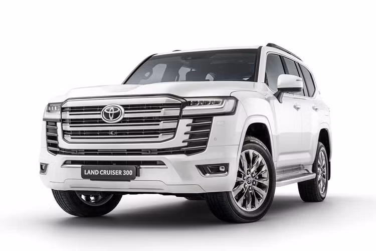 Land Cruiser bản nâng cấp cũng sẽ được trang bị đi kèm với Toyota Safety Sense 3.0 mới nhất. Nhóm hệ thống hỗ trợ người lái được sửa đổi này bao gồm camera hướng về phía trước có độ phân giải cao hơn và cảm biến radar cải tiến.