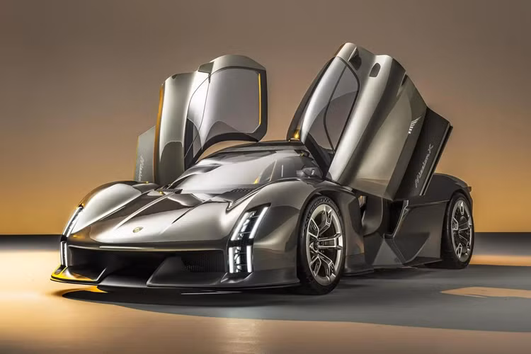  Porsche Mission X Nhân kỷ niệm 75 năm tồn tại của Porsche, các kỹ sư hãng tại Stuttgart cũng đã cho chúng ta cái nhìn thoáng qua về tương lai với sự ra mắt của Mission X Concept, một trong những mẫu xe ý tưởng đẹp nhất năm. Đây là một chiếc siêu xe chạy hoàn toàn bằng điện gần như chắc chắn sẽ được đưa vào sản xuất trong tương lai không xa với tư cách là sản phẩm kế thừa của 918 Spyder và Carrera GT.