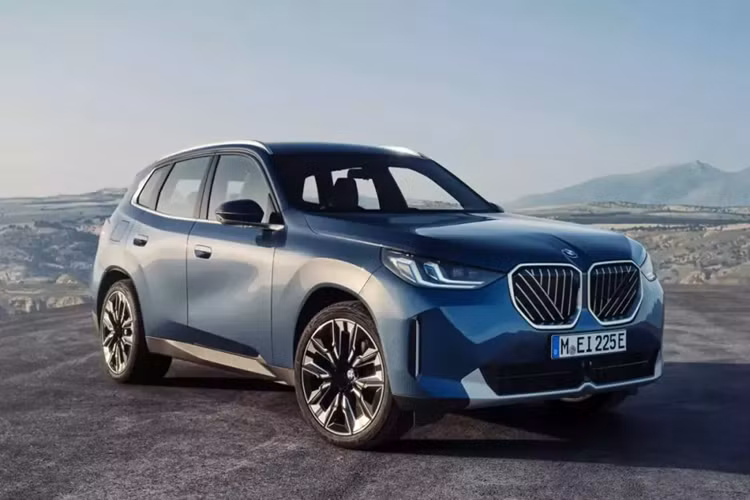 Sau những hình ảnh rò rỉ, phiên bản mới của dòng SUV hạng sang BMW X3 2025 mới cuối cùng cũng chính thức trình làng. Đây là phiên bản nâng cấp nên xe chỉ được điều chỉnh về mặt thiết kế và trang bị.