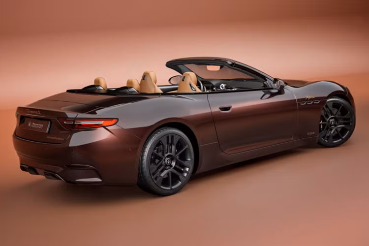 Chiếc Maserati GranCabrio Folgore Tignanello độc nhất trên thế giới sẽ được bán đấu giá vào ngày 14/7 tại sự kiện Arts for All Gala ở Festival Napa Valley ở California. Tất cả số tiền thu được từ việc bán sản phẩm đặc biệt theo chủ đề rượu vang sẽ được quyên góp cho tổ chức từ thiện.