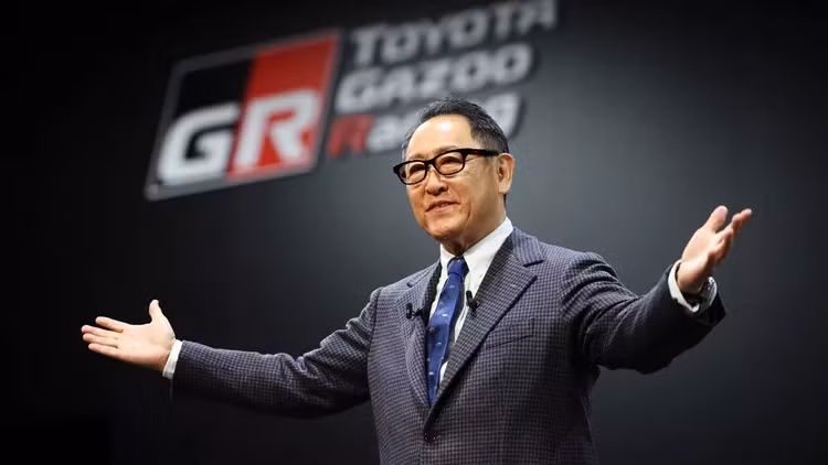 Toyota quyet bam tru dong co dot trong, phat trien cung oto dien