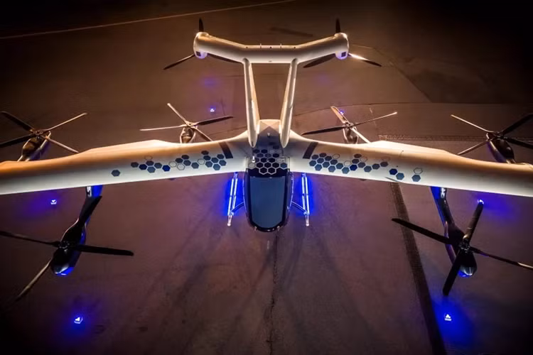 Cung cấp sức mạnh cho phương tiện CitiAirbus NextGen này sẽ là 8 động cơ điện, giúp chiếc xe bay của hãng Airbus có thể di chuyển một cách linh hoạt theo 2 phương chính.