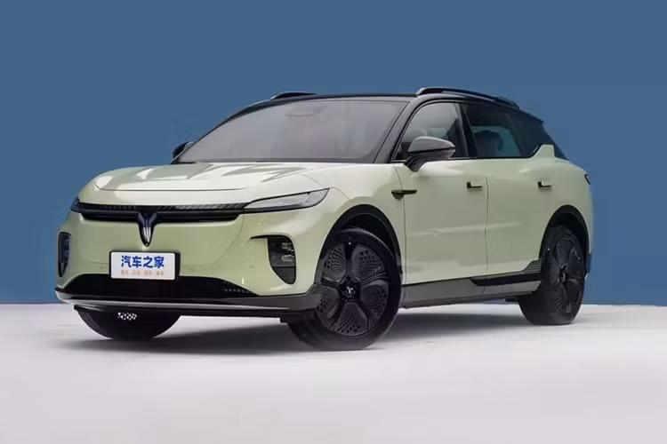 Ngành công nghiệp ôtô điện Trung Quốc đang có tốc độ phát triển như vũ bảo, so với các hãng xe khác trên thế giới cho ra mắt các mẫu xe điện có phạm vi hoạt động trung bình từ 400 km đến 700 km thì nhiều dòng xe điện của các ông lớn ở thị trường tỷ dân này hiện nay đã có phạm vi hoạt động lên đến từ 850 km đến hơn 1.000 km chỉ một lần sạc đầy.