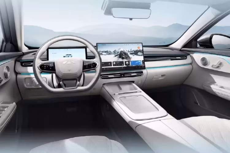 Chiếc Fulwin A8L mới trông giống chiếc A8 nguyên bản hơn là phiên bản Voyage Edition, có mặt trước khép kín. Tuy nhiên, kích thước hơi khác một chút, với chiều dài của xe tăng thêm 10 mm, với kích thước là dài 4790, rộng 1843 và cao 1487 m, và chiều dài cơ sở là 2790 mm.