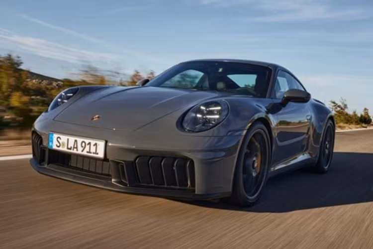 Porsche 911 Carrera GTS 2025 - xe hybrid the thao dau tien trinh lang