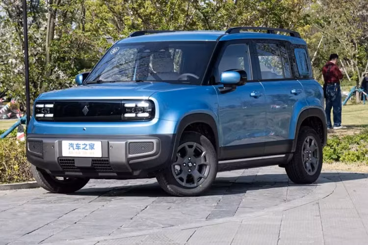 Mới đây, Baojun Yue Plus 2024 mới hay còn có tên quốc tế là Baojun Yep Plus 2024 cũng đã chính thức ra mắt. Đây là phiên bản 5 cửa của dòng xe Baojun Yep được hé lộ sẽ sớm ra mắt tại thị trường Việt Nam ngay trong năm nay.
