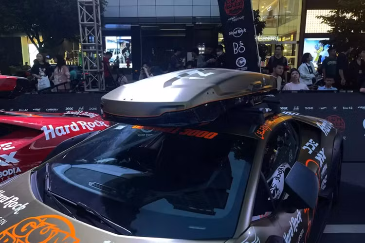 Xe có thêm chế độ lái Rally đặc biệt mới, được dùng để chạy trên những địa hình trơn trượt, có độ bám thấp. Ngoài ra, xe còn có 2 chế độ lái Strada (đường phố) và Sport (thể thao). Xe có thể tăng tốc từ 0-100 km/h trong thời gian 3,4 giây và đạt vận tốc tối đa 260 km/h.