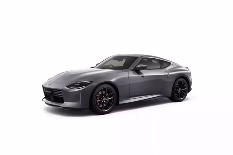 Đơn đặt hàng Fairlady Z tại Nhật Bản đã tạm thời bị đình chỉ, nhưng sẽ được tiếp tục vào cuối tháng 11. Các xe đầu tiên của MY 2025 dự kiến sẽ đến tay các đại lý Nhật Bản vào tháng 2, nhưng có một điều đáng lưu ý.