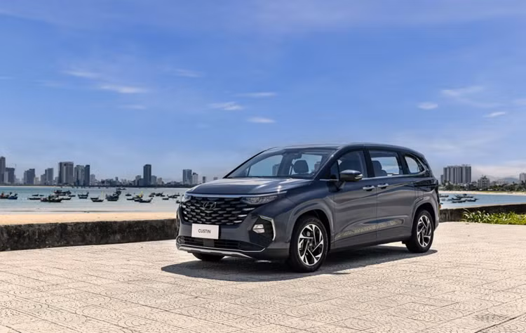 Hyundai Thanh Cong giam gia loat oto, cao nhat den 100 trieu dong-Hinh-3