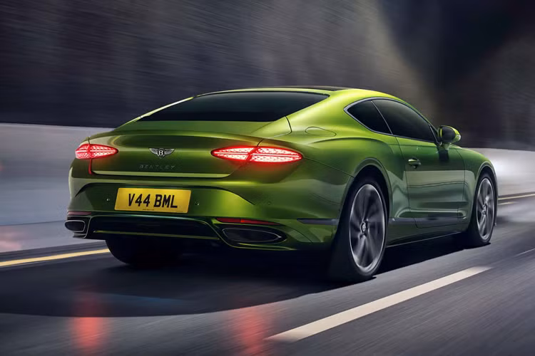 Người dùng còn có thể lựa chọn phiên bản mui trần Continental GTC Speed, tuy nhiên phiên bản này được giới hạn tốc độ tối đa ở mức 285 km/. Tuy nhiên, thời gian tăng tốc từ 0 – 100 km/h của xe vẫn được công bố ở thời gian chỉ 3,2 giây, chậm hơn 0,1 giây so với phiên ban coupe.