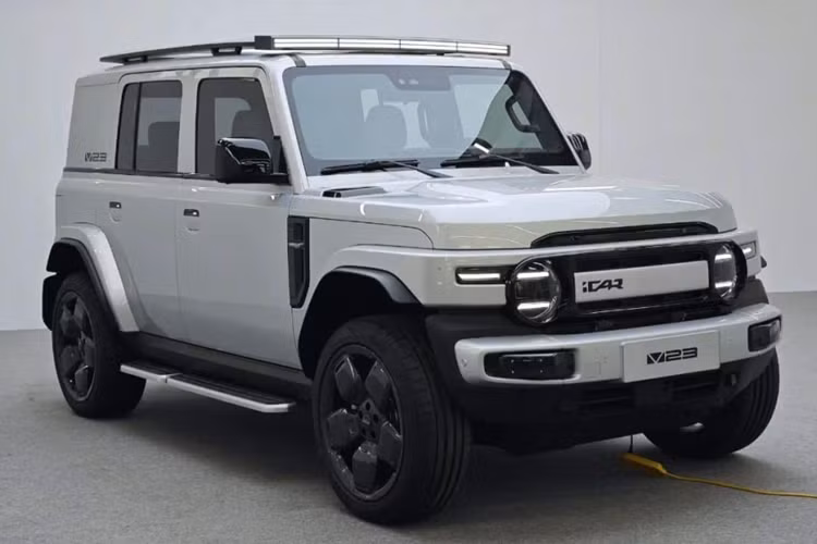 Hệ thống dựa trên camera quan sát phía trước 8 megapixel, camera quan sát xung quanh 3 megapixel, năm radar sóng milimet và 12 radar siêu âm để vận hành chính xác.