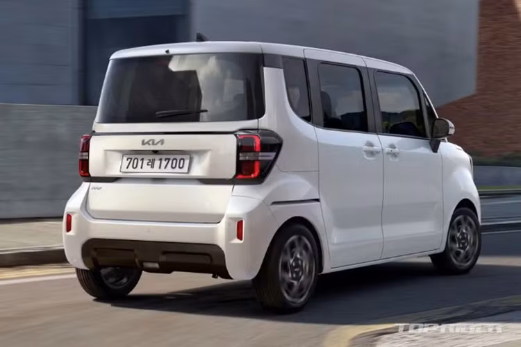 Mẫu xe điện giá rẻ của Kia nằm trong số những mẫu xe điện bán chạy nhất tại Hàn Quốc. Cụ thể, hơn 8.500 chiếc Ray EV đã được bán ra tại Hàn Quốc trong 8 tháng đầu năm 2024, vượt qua EV6 với 7.248 xe và EV3 mới của Kia với 5.977 xe.