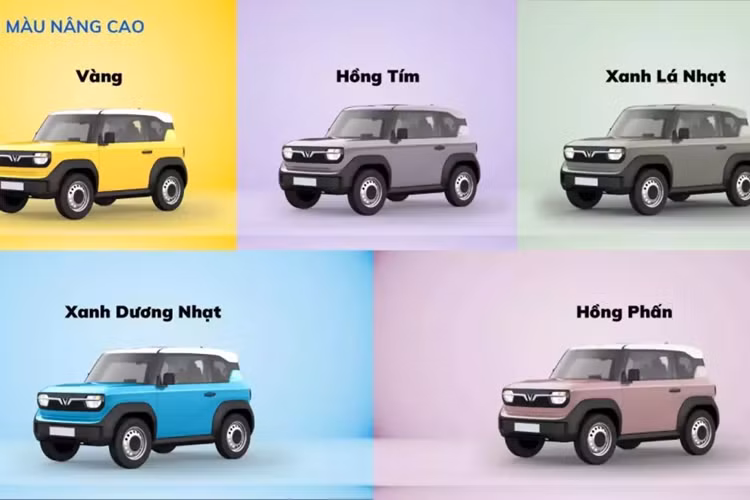 Phiên bản được thể hiện trong hình có tông màu nội thất đen cùng những chi tiết điểm nhấn màu vàng. Tâm điểm của khoang nội thất VF3 là màn hình cảm ứng 10 inch nằm ở trung tâm taplo.
