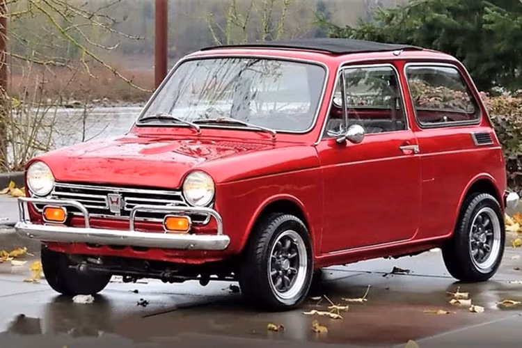 Hang xe Honda ra mat logo moi 
