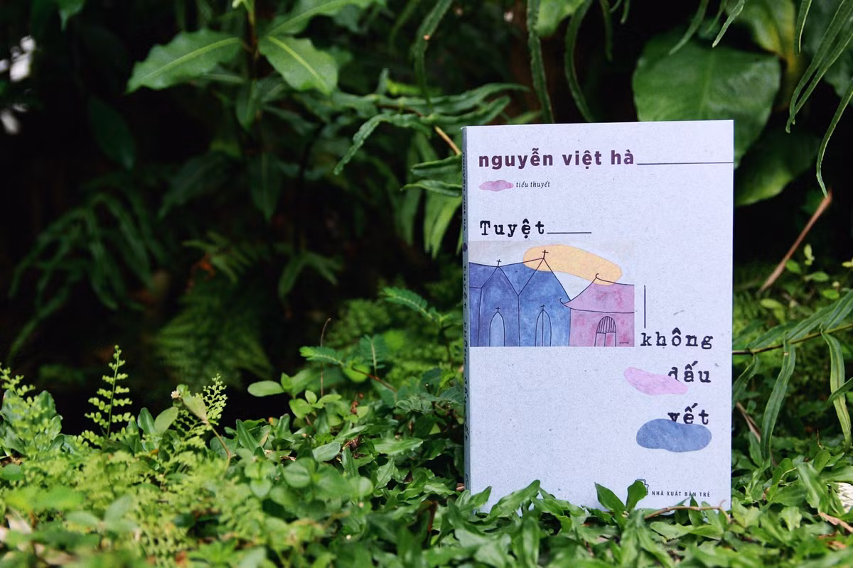 Bìa sách "Tuyệt không dấu vết" (Ảnh: NXB Trẻ).