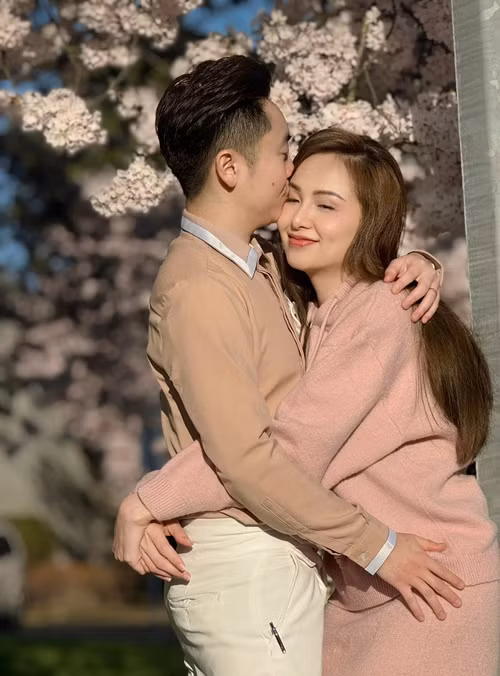 Chồng thứ ba của Diễm Hương tên Thanh Duy (David Liu). Anh kém vợ hai tuổi.