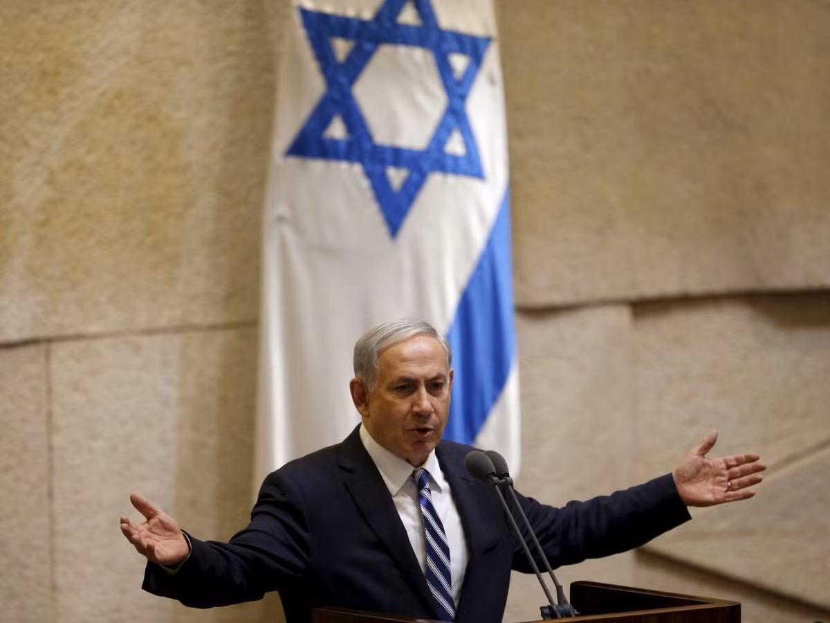 Dù dân số chỉ hơn 8 triệu người nhưng Israel cũng là một quốc gia có sức ảnh hưởng lớn trên trường quốc tế, với nền kinh tế mạnh, trình độ học vấn cũng như thu nhập của người dân cao.