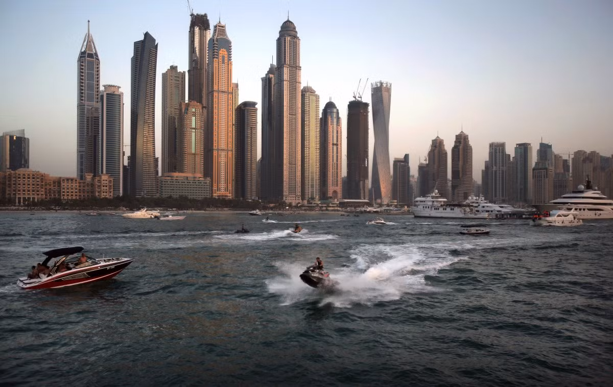 Các hoạt động như đi xuồng máy ở Dubai khá phổ biến.