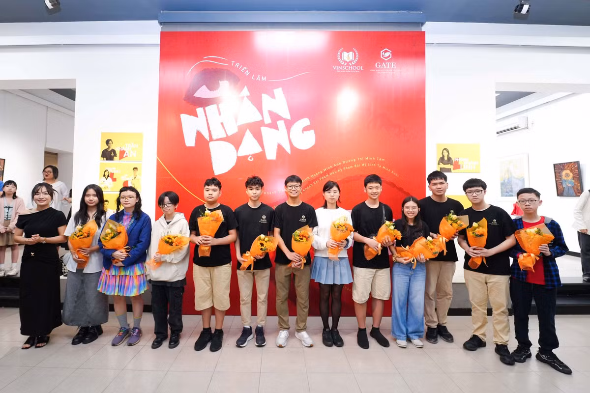 Triển lãm “Nhân Dạng”: “Tuyên ngôn nghệ thuật” của các tài năng trẻ Vinschool Trien lam “Nhan Dang”: “Tuyen ngon nghe thuat” cua cac tai nang tre Vinschool