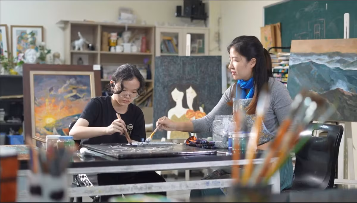 Triển lãm “Nhân Dạng”: “Tuyên ngôn nghệ thuật” của các tài năng trẻ Vinschool - Hình 5 Trien lam “Nhan Dang”: “Tuyen ngon nghe thuat” cua cac tai nang tre Vinschool-Hinh-5
