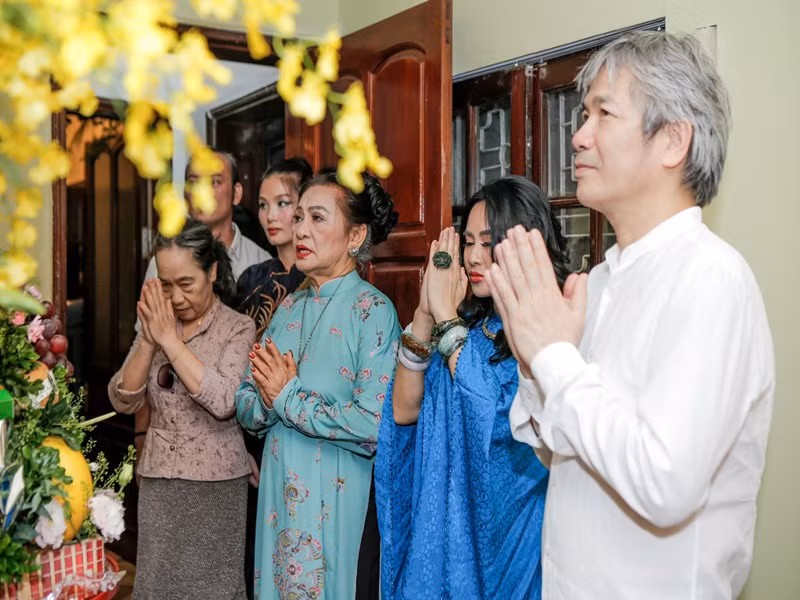 Thanh Lam làm lễ dạm ngõ vào sinh nhật lần thứ 52 Thanh Lam lam le dam ngo vao sinh nhat lan thu 52