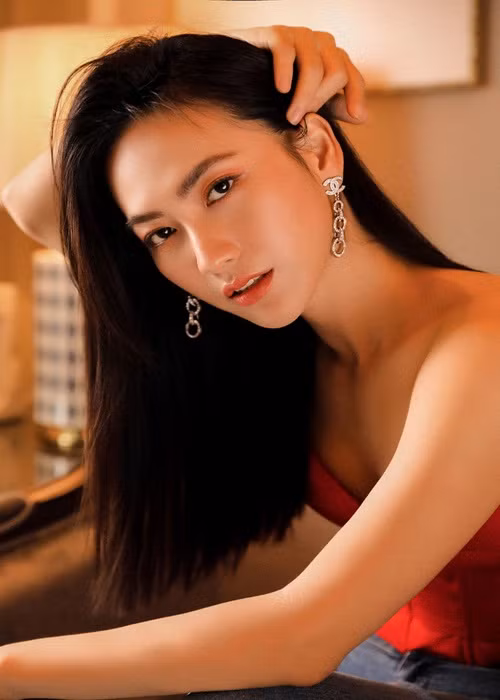 Không chỉ Phương Anh Đào mắc bệnh u tuyến giáp, nhiều sao Việt khác cũng rơi vào trường hợp tương tự như Trương Quỳnh Anh, Quỳnh Chi...