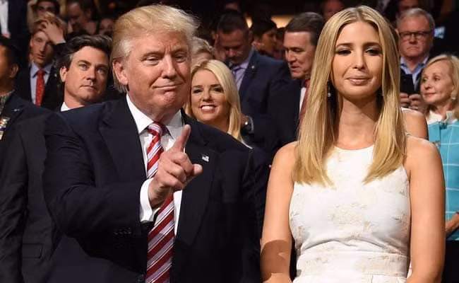 Thêm nữa, ái nữ nhà Tổng thống Trump tham gia vào hầu hết các chiến dịch, sự kiện quan trọng cùng với bố.