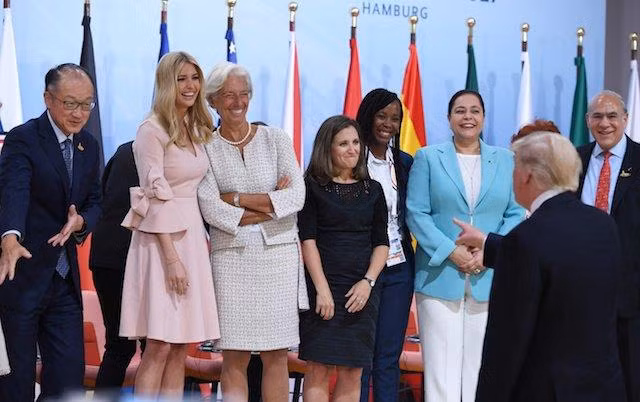 Vào tháng 7/2017, Ivanka gây xôn xao dư luận khi ngồi thế chỗ Tổng thống Trump tại hội nghị thượng đỉnh G20 diễn ra ở Hamburg, Đức. Theo đó, ái nữ nhà ông Trumo ngồi ở ghế của người cha quyền lực giữa Chủ tịch Trung Quốc Tập Cận Bình và Thủ tướng Anh Theresa May.